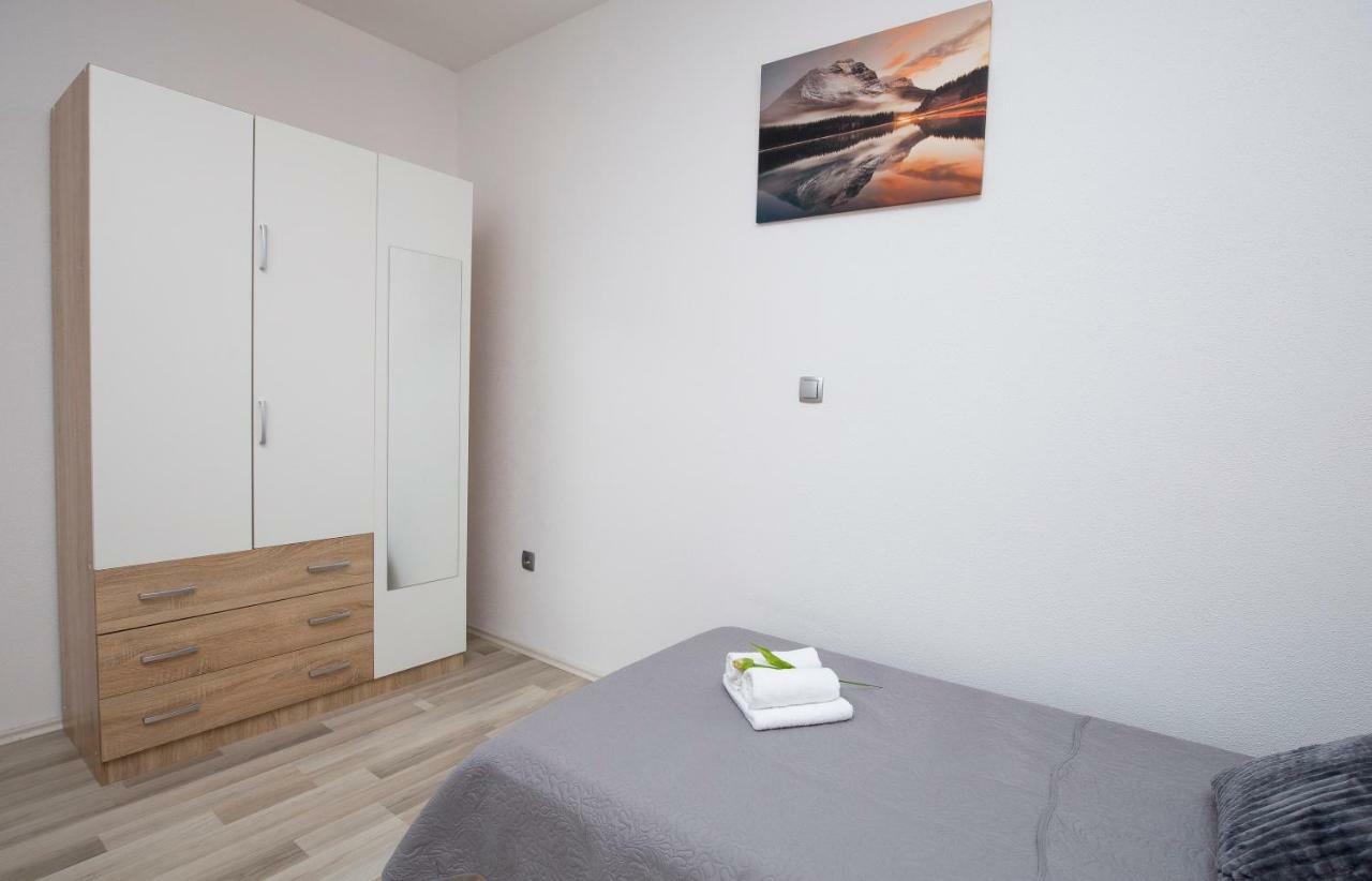 Holiday House M&A&K With Swimming Pool Kaštel Štafilić エクステリア 写真